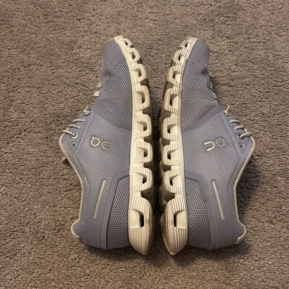 On cloud 5 shoes - Picture 4 of 6